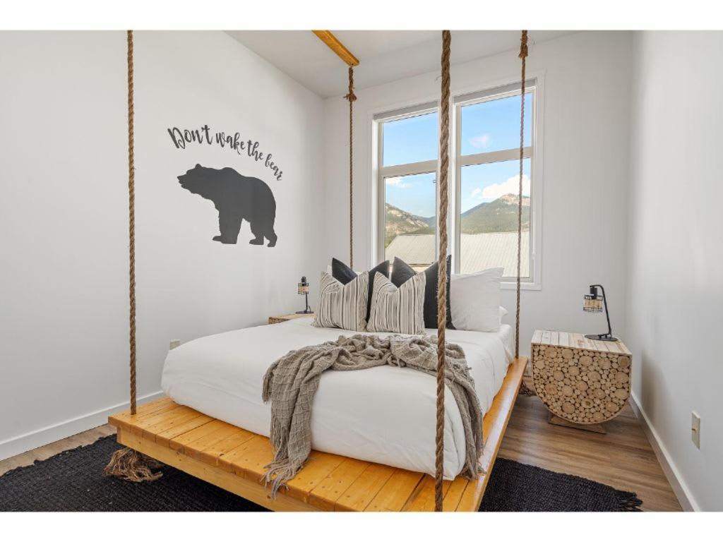 The Grizzly House I Sleep 7 I Patio & Bbq I 55 Tv Apartment อินเวอร์เมียร์ ภายนอก รูปภาพ